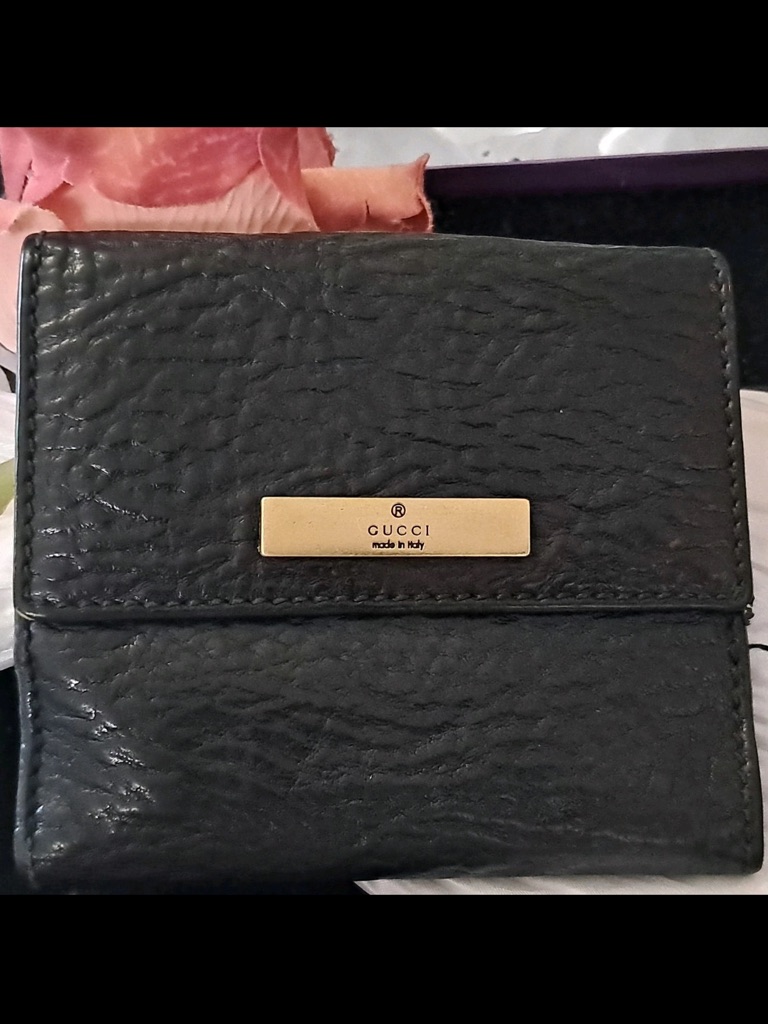 Gucci Black Bifold Wallet With Metal Logo Plate, Folding Credit Card